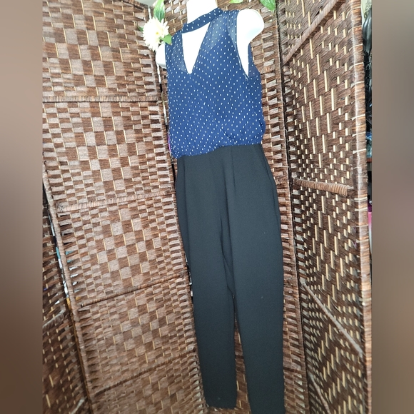 BCBGEneration Jumpsuits color black Whith white good condition - Picture 7 of 14